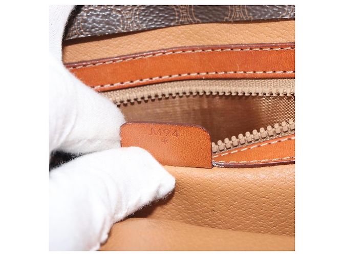 Céline Borsa a mano in tela Macadam CELINE in pelle PVC 2 in 1 marrone oro Auth BA9343 D'oro - vista 12