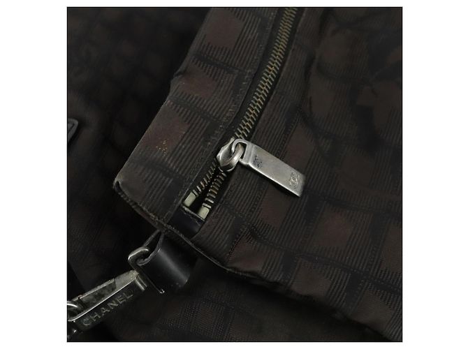 CHANEL Nuova Borsa Tote da Viaggio Nylon 2in1 Marrone Argento CC Auth bs31911 - vista 22