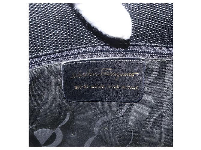 Borsa Tote Vala in pelle nera e oro Salvatore Ferragamo Auth gh1481 Nero D'oro - vista 12