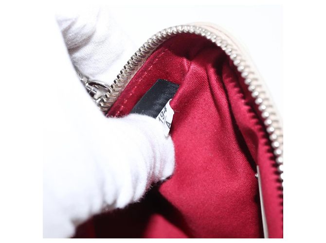 Borsa a spalla in pelle Miu Miu con catena crema argento Auth yk19775 Crudo - vista 22