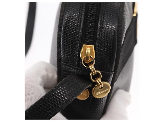 Borsa a Spalla Vala in Pelle Nera e Oro Salvatore Ferragamo Auth gh1483 - vista 10