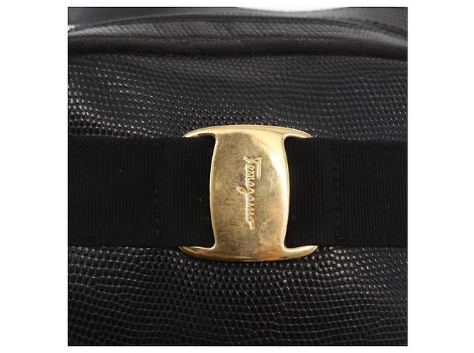 Borsa a Spalla Vala in Pelle Nera e Oro Salvatore Ferragamo Auth gh1483 - vista 17