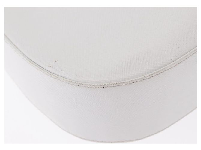Borsa a Spalla Gancini in Pelle Bianca e Argento di Salvatore Ferragamo Auth BA9272 Bianco - vista 15