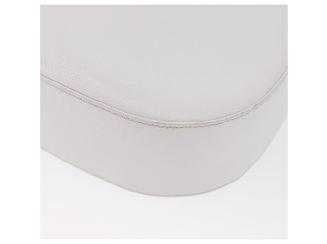 Borsa a Spalla Gancini in Pelle Bianca e Argento di Salvatore Ferragamo Auth BA9272 Bianco - vista 16