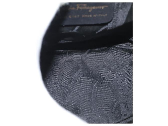 Zaino Salvatore Ferragamo in suede oro verde chiaro Auth 159800 - vista 11
