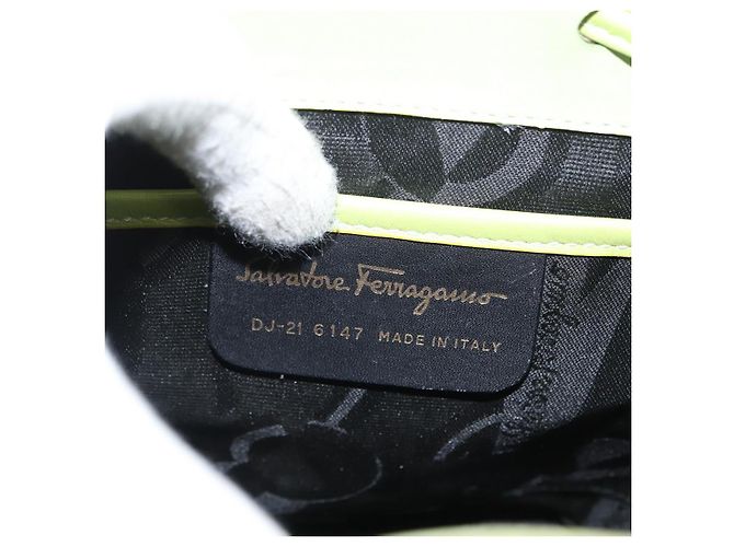 Zaino Salvatore Ferragamo in suede oro verde chiaro Auth 159800 - vista 12