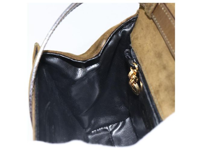 Borsa a Spalla Salvatore Ferragamo Vala in Pelle Scamosciata 2 in 1 Verde Oro Auth BA9381 - vista 21