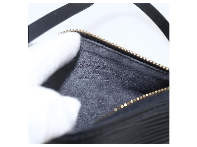 Pochette Soufflot in pelle Epi Louis Vuitton Nero - vista 6