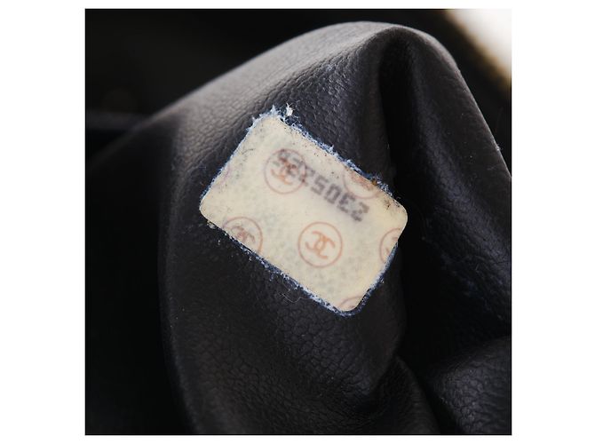 Borsa a mano in pelle di agnello nera Chanel Nero - vista 13