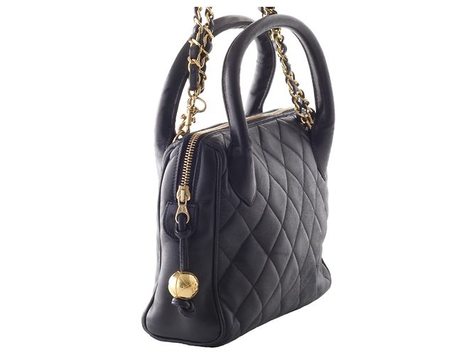 Borsa a mano in pelle di agnello nera Chanel Nero - vista 2