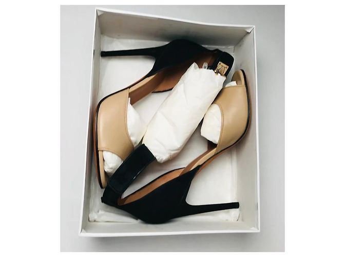 Sandali Givenchy Nappa Neri e Taupe in Pelle con Tacco a Spillo Nero - vista 10