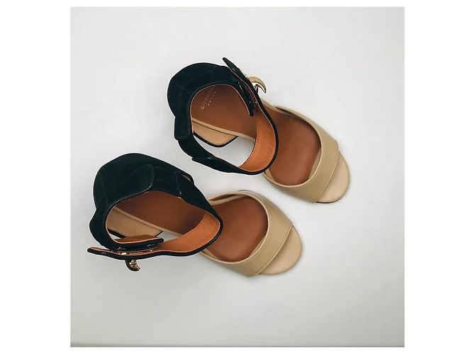 Sandali Givenchy Nappa Neri e Taupe in Pelle con Tacco a Spillo Nero - vista 2