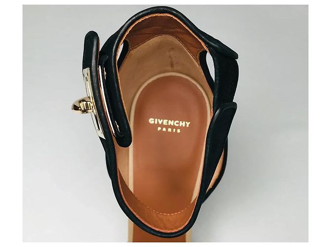 Sandali Givenchy Nappa Neri e Taupe in Pelle con Tacco a Spillo Nero - vista 4