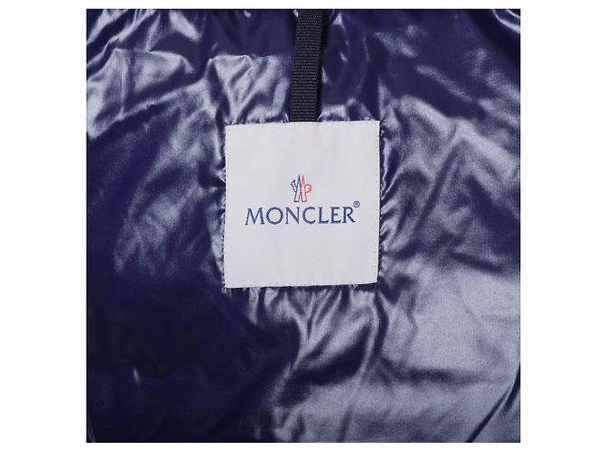 Moncler Oversized Daunenjacke mit Kimonoärmeln Blau - Ansicht 10