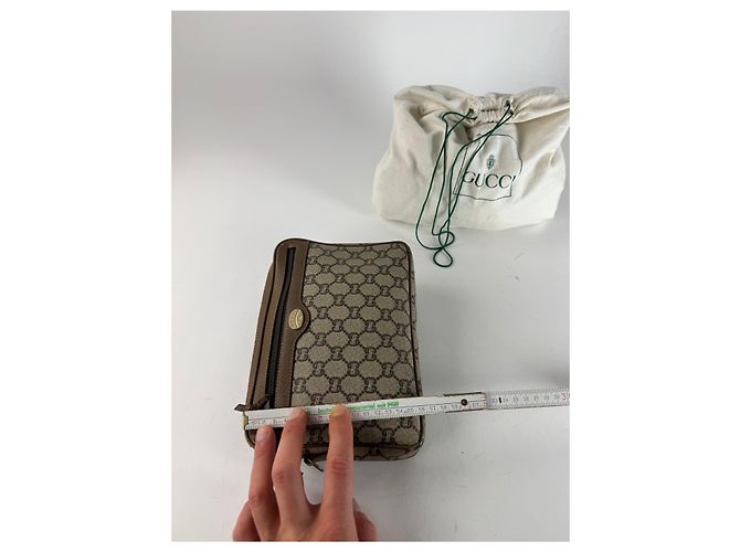 Clutch in pelle monogramma Gucci vintage grigio marrone - vista 9