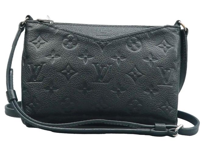 Clutch Louis Vuitton Pallas BB Pelle Monogramma Nera Nero - vista 2