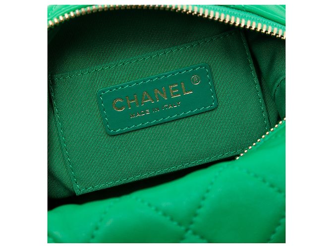 Chanel Verde Piccolo Hobo in Pelle di Agnello Trapuntata Perfect Meeting - vista 5