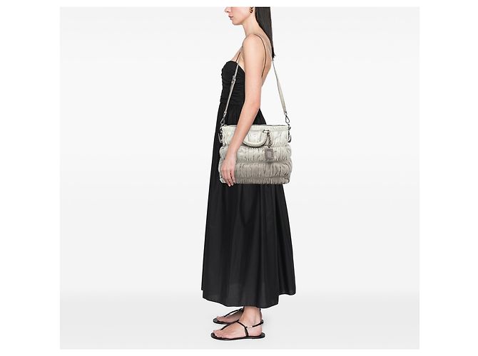 Borsa Prada in Nappa Grigia Gaufre Ombre Marrone Grigio - vista 6