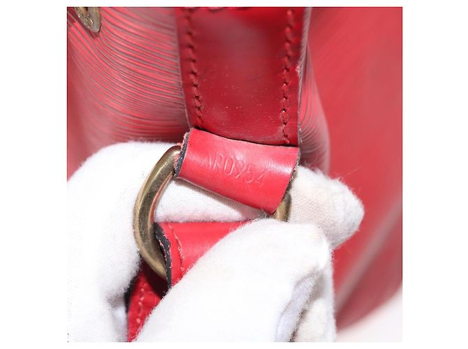Noe Bolso Noé Louis Vuitton de cuero Epi grande Roja - vista 7