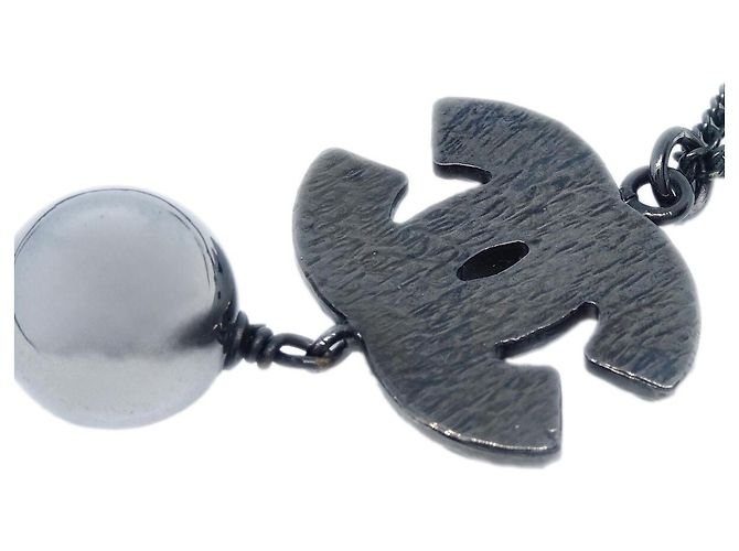 Collana con perle Chanel CC in metallo con perle Nero - vista 3