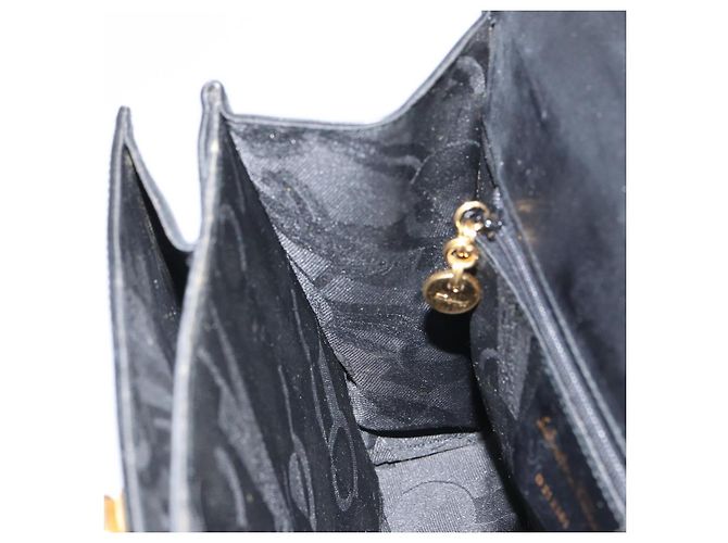 Borsa a mano Gancini in pelle nera e oro Salvatore Ferragamo Auth hk3303 Nero D'oro - vista 19