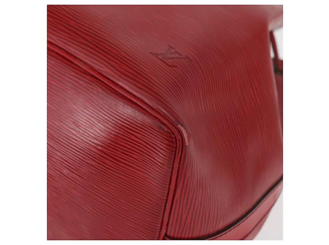 Noe LOUIS VUITTON Borsa a Spalla Petit Noé Epi Rossa M44107 LV Auth 161368 Rosso - vista 15