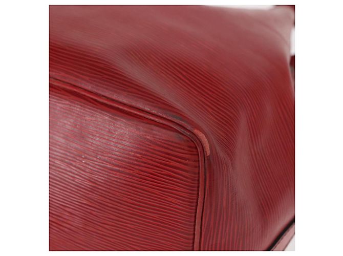 Noe LOUIS VUITTON Borsa a Spalla Petit Noé Epi Rossa M44107 LV Auth 161368 Rosso - vista 16