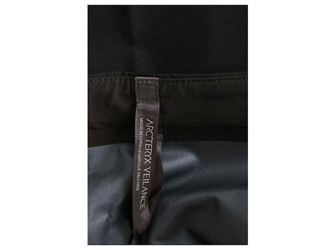 Arc'teryx Veilance Anthrazitfarbener Rock Anthrazitgrau - Ansicht 5