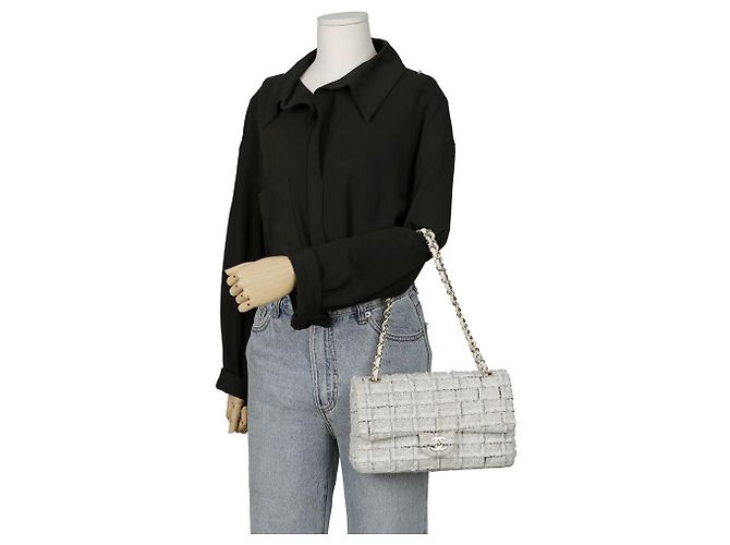 Chanel Borsa a spalla media in tweed classico Bianco - vista 13
