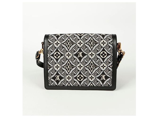 Louis Vuitton Borsa a Spalla Dauphine MM Nero - vista 4
