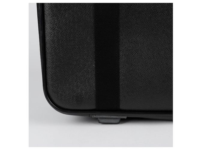 Louis Vuitton Sac à main Taiga Satellite Noir - vue 3