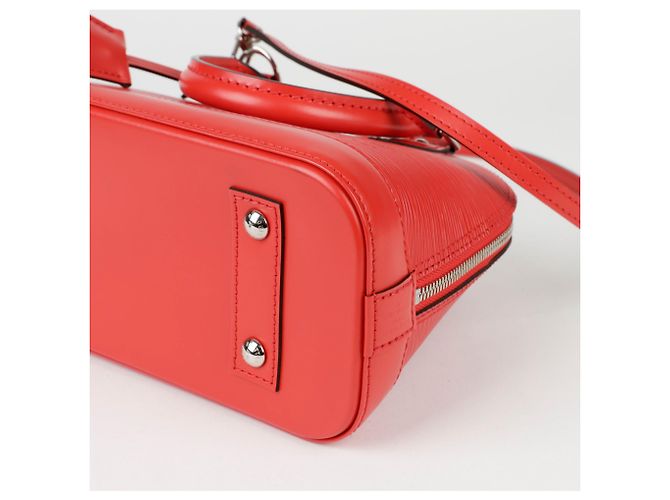 Louis Vuitton Alma BB Schultertasche Rot - Ansicht 9