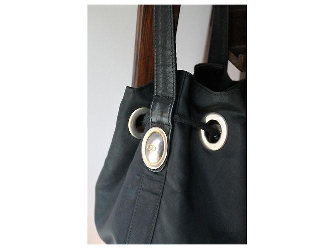Bolsa bucket Dior em couro e seda Preto - vista 5