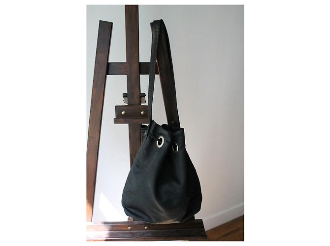 Bolsa bucket Dior em couro e seda Preto - vista 6