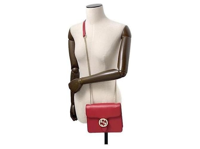 Bolsa transversal Gucci em couro vermelho com logo G entrelaçado - vista 13
