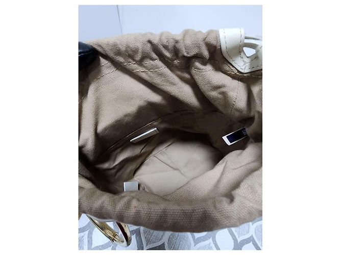 Chloé Sac à main et épaule en cuir Chloe à cordon de serrage 2 en 1 Crème/Beige Écru - vue 9