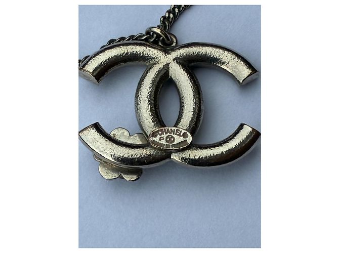 Collana con Pendente Chanel Nera e Argento Metallo Nero - vista 7