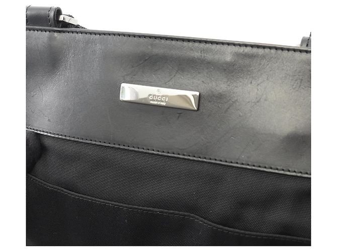 Schwarze Schultertasche von Gucci - Ansicht 5