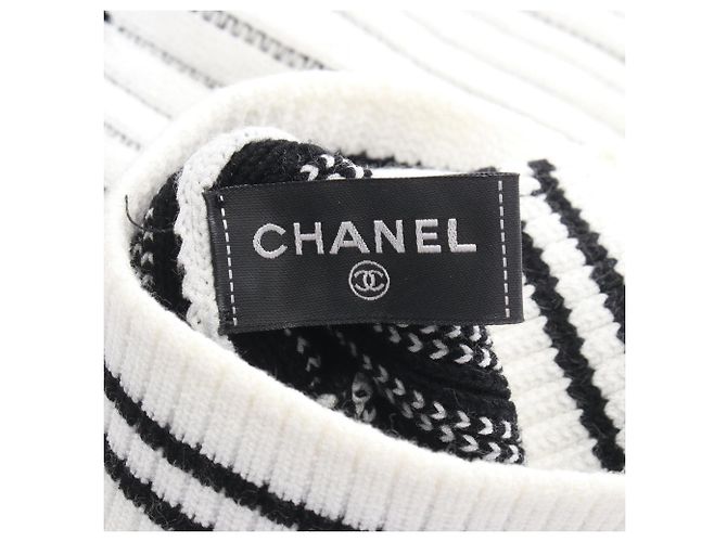 Gaiter Chanel com a Marca Coco Preto Branco - vista 3