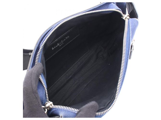Borsa a cintura Balenciaga in nero e blu navy - vista 3