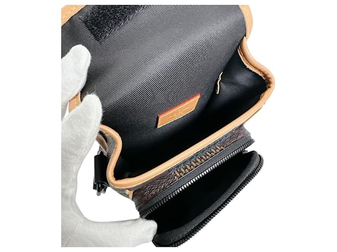 Borsa Messenger Amazon Louis Vuitton Marrone - vista 10