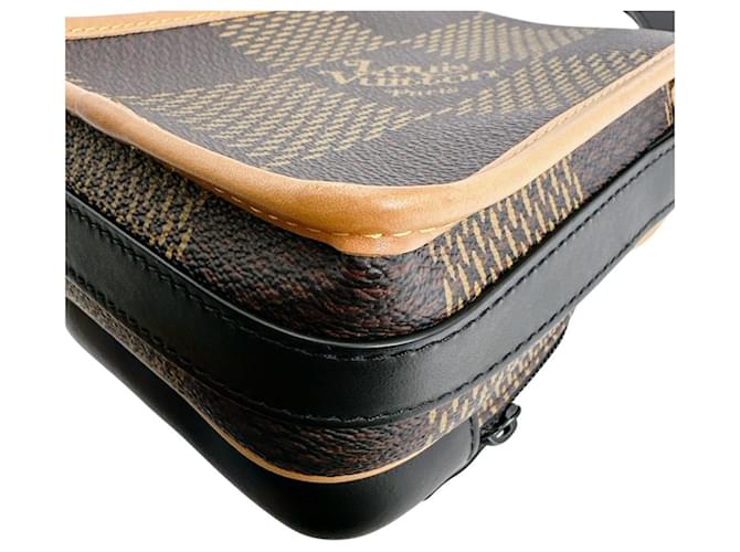 Borsa Messenger Amazon Louis Vuitton Marrone - vista 8