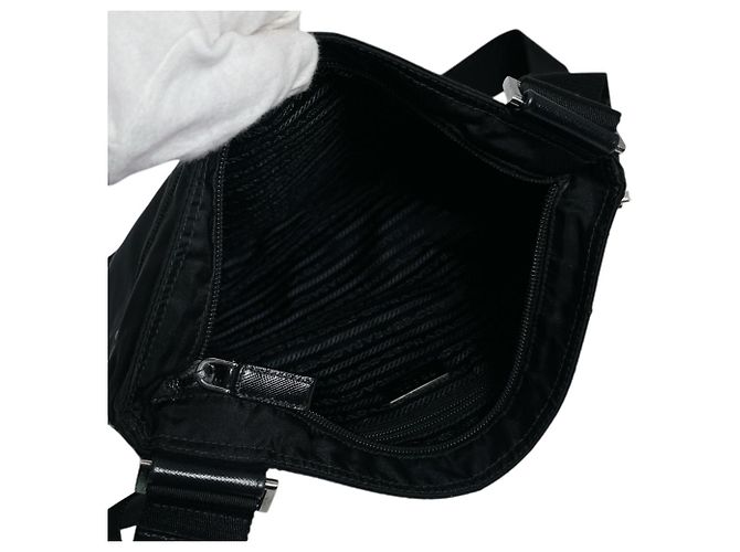 Borsa a Spalla in Nylon Nero Prada - vista 16