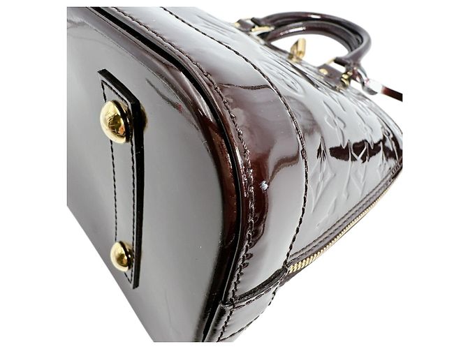 Borsa Alma PM Louis Vuitton Rosso Bordò - vista 5