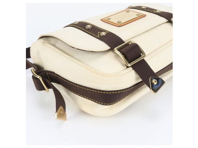 Borsa a Spalla Louis Vuitton Antigua Besas PM Ecru Crudo - vista 4