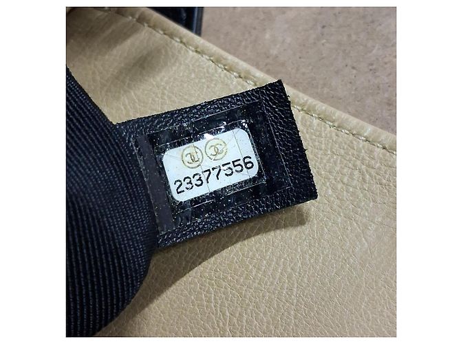 Timeless Borsa Classic Flap Chanel in suede beige - vista 7