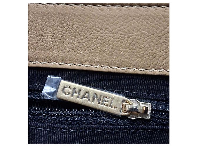 Timeless Borsa Classic Flap Chanel in suede beige - vista 8