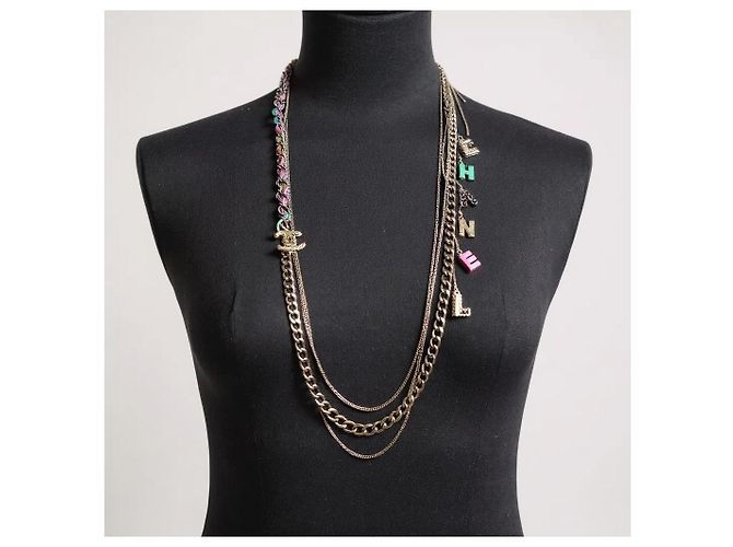 Collana con lettere 'CHANEL' a più fili Multicolore Silver hardware - vue 7