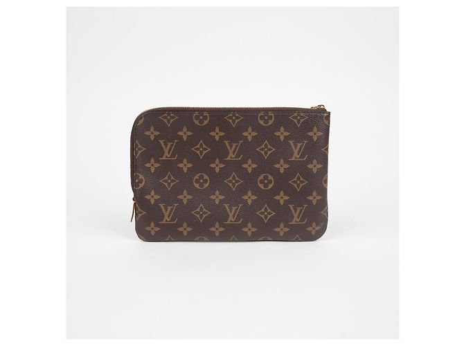 Louis Vuitton Clutch Étrier Voyage PM Marrone - vista 3