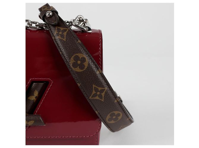 Louis Vuitton Borsa a tracolla Twist PM Rosso - vista 3